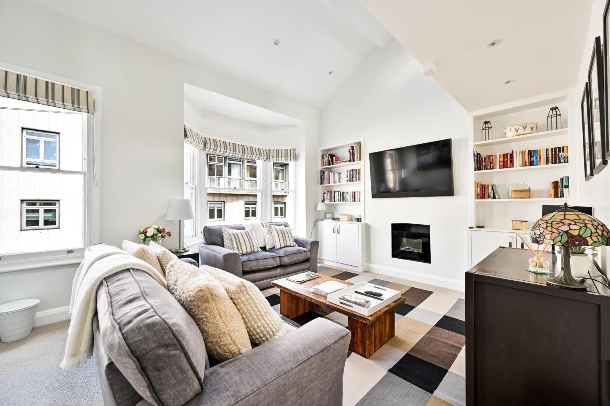 New Chic 3-Bed Flat In Clapham Apartment Лондон Екстериор снимка