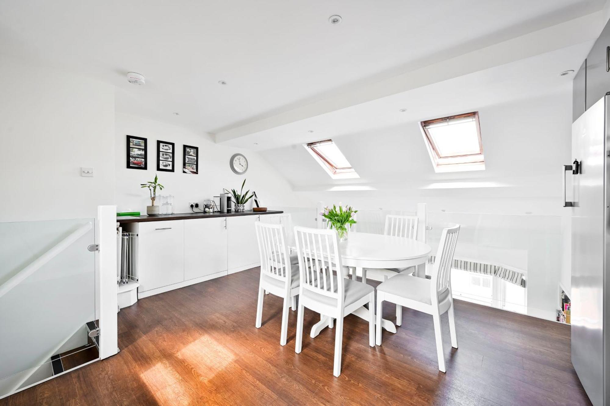 New Chic 3-Bed Flat In Clapham Apartment Лондон Екстериор снимка